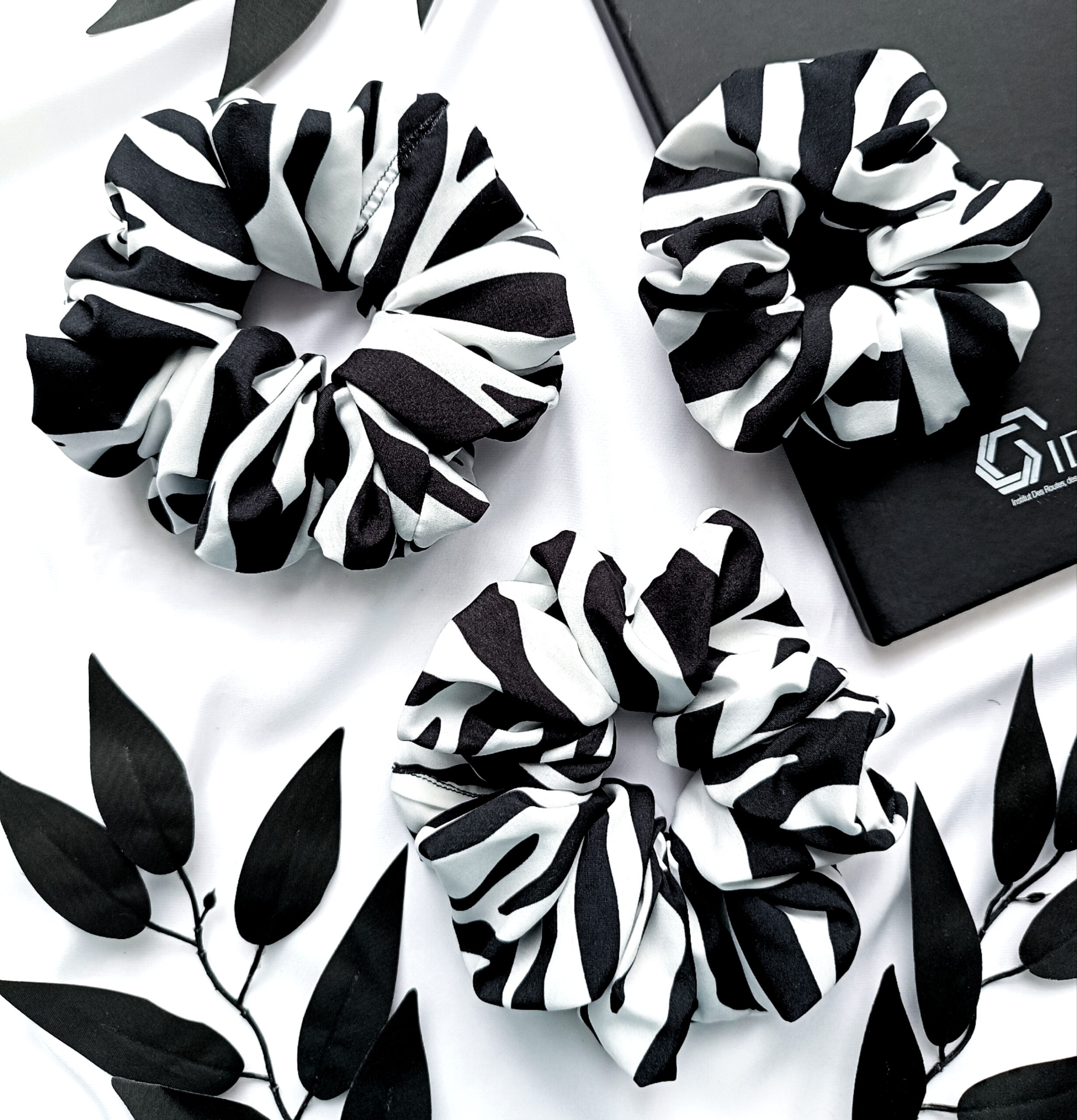 Gumka do włosów we wzór zebry