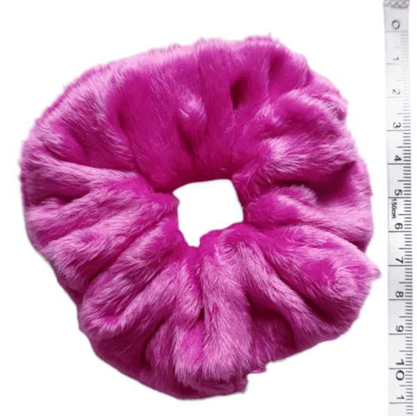 Scrunchie pluszowa – różowa - obrazek 2