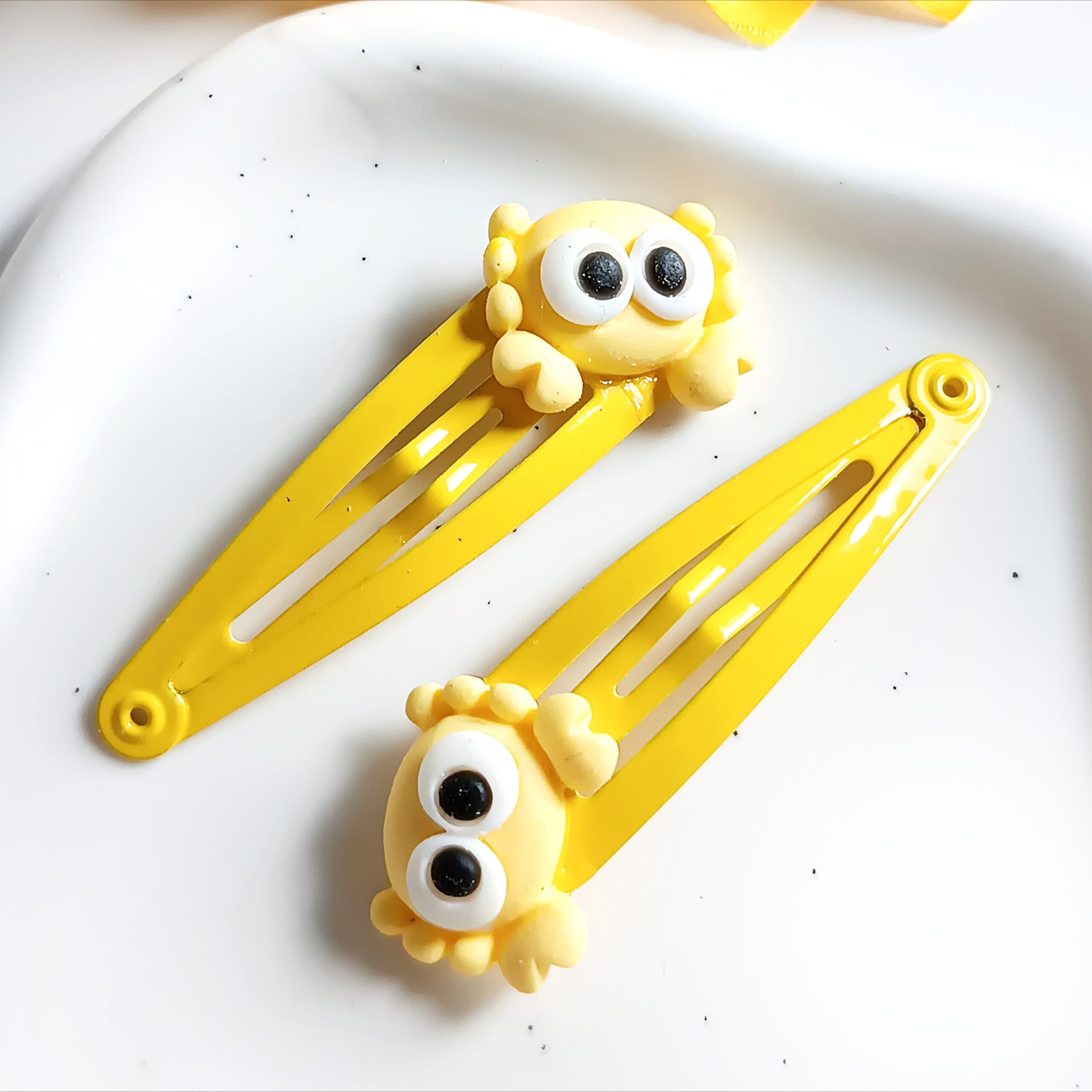 Spinki do włosów dla dzieci - żółte kraby - obrazek 2