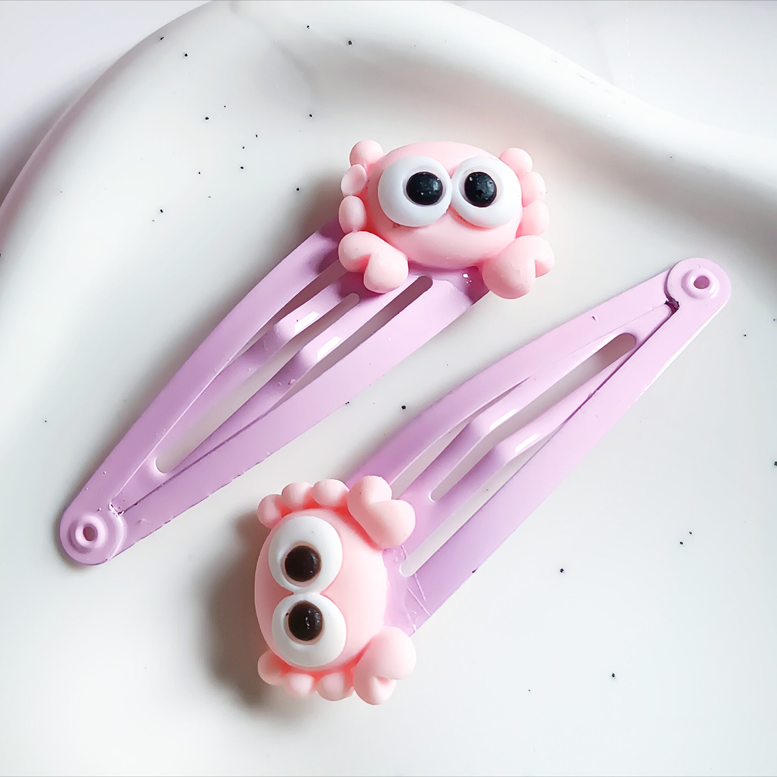 Spinki do włosów dla dzieci - jasnoróżowe kraby - obrazek 2