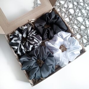 Box prezentowy z gumkami do włosów