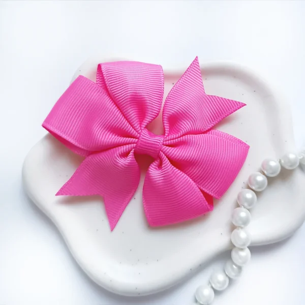 Kokarda dla dzieci ze wstążki rypsowej różowa.